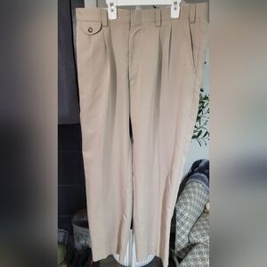 Orvis Pleated Mens Khakis 36